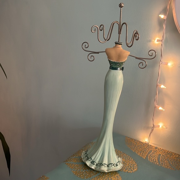 Jewelry Hanger Doll with Dress for Necklaces, Bracelets, Rings NEW - Picture 8 of 10